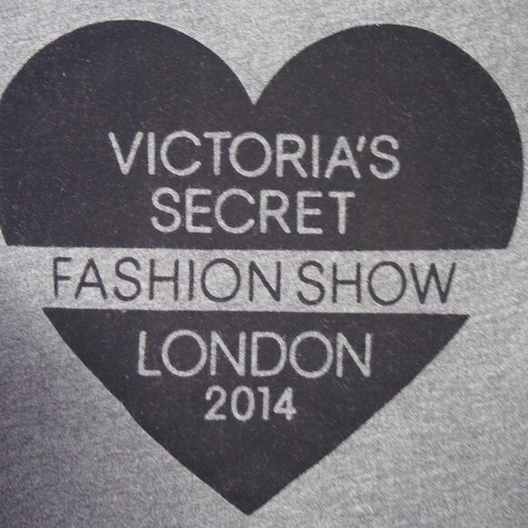 Victoria's Secret LONDON Fashion Show 2014 Crew Neck Sweatshirt Dk Gray Size S - Picture 11 of 13